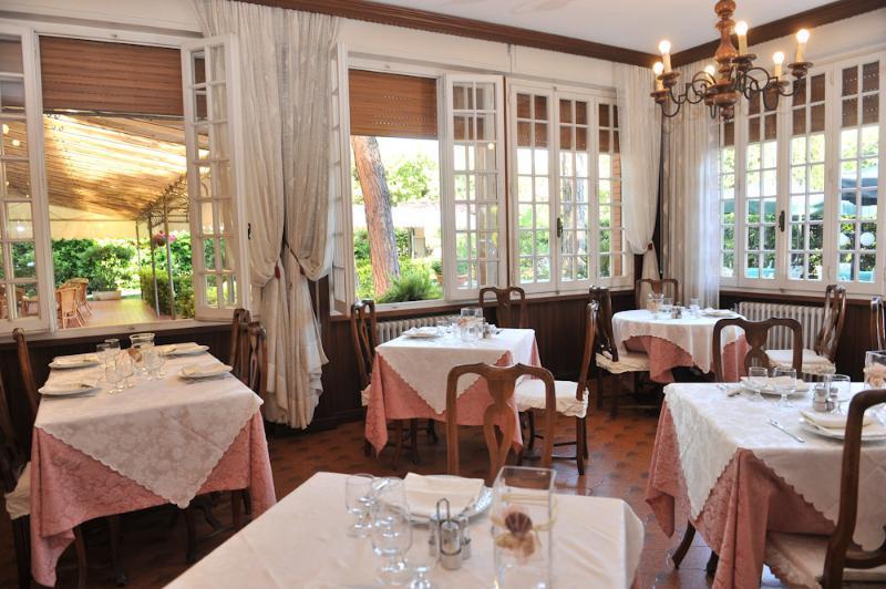 Hotel La Pineta Al Mare Forte dei Marmi Eksteriør billede