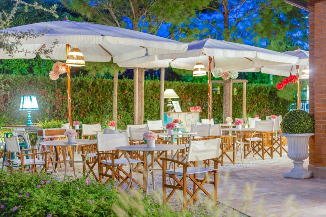 Hotel La Pineta Al Mare Forte dei Marmi Eksteriør billede