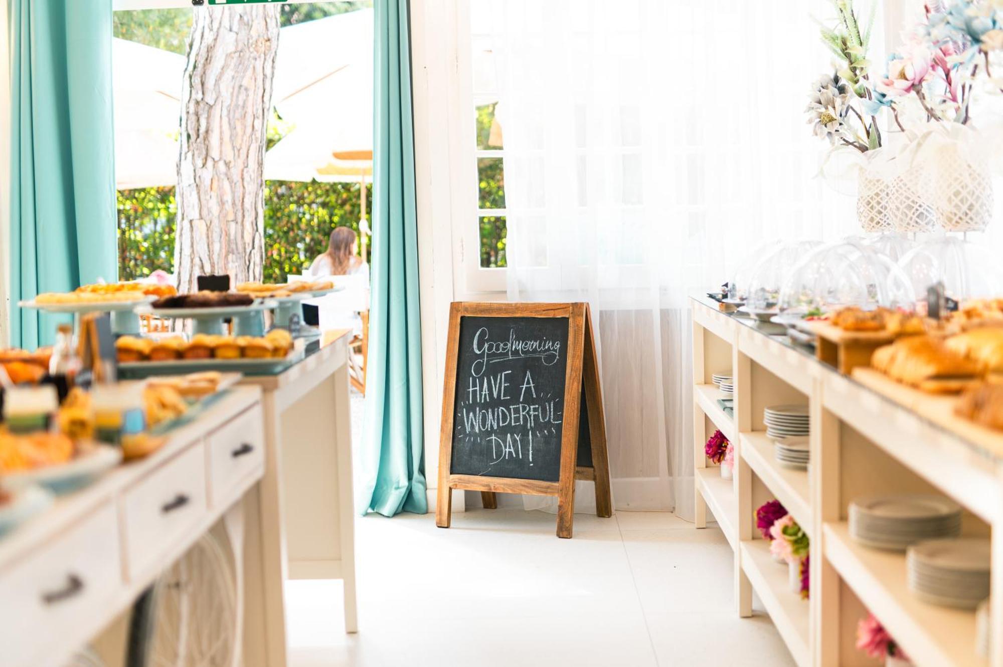 Hotel La Pineta Al Mare Forte dei Marmi Eksteriør billede