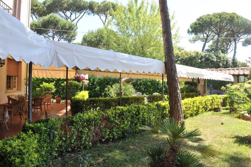 Hotel La Pineta Al Mare Forte dei Marmi Eksteriør billede